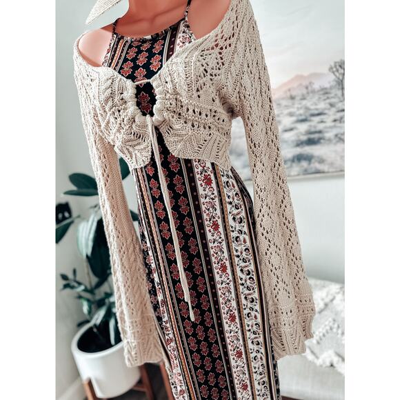 Meadowspell Wanderlust boho woven cropped crocheted bell slv cardigan - Picture 3 of 3